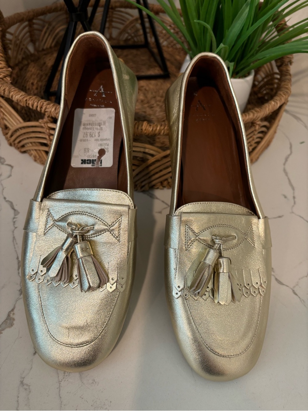 Aquatalia NEW Quinna Metallic Tassel Leather Loafer Gold Women’s Size 8.5